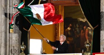 López Obrador anuncia inicio de Fiestas Patrias con "sana distancia"