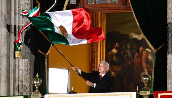 López Obrador anuncia inicio de Fiestas Patrias con "sana distancia"