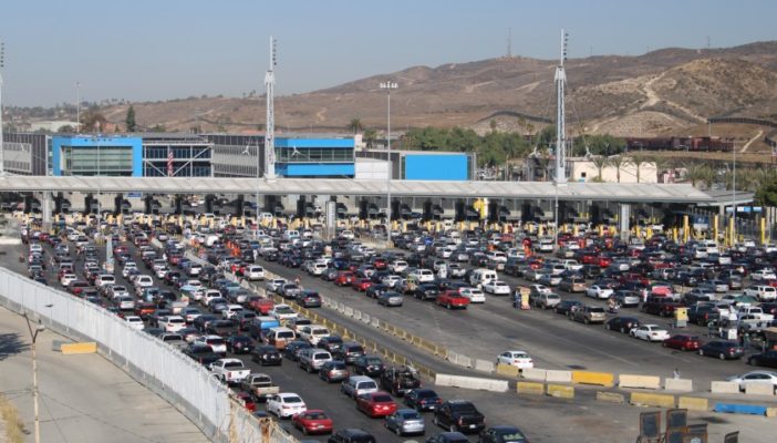 México y EU llegan a acuerdo sobre tránsito en frontera ante covid-19
