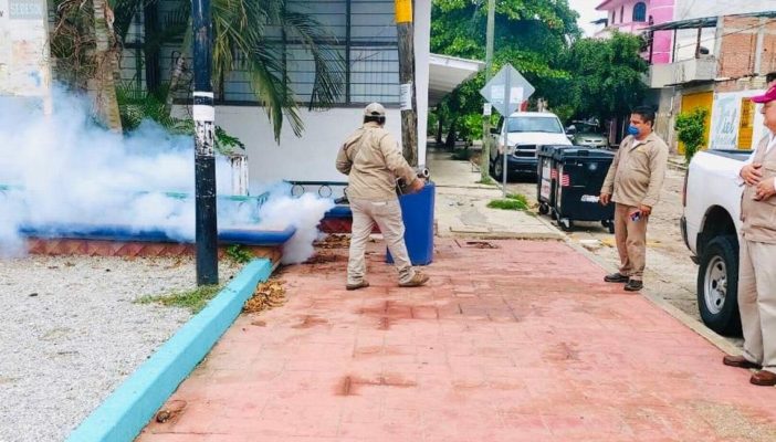 Fumigan contra dengue y 73 personas se intoxican en Chiapas