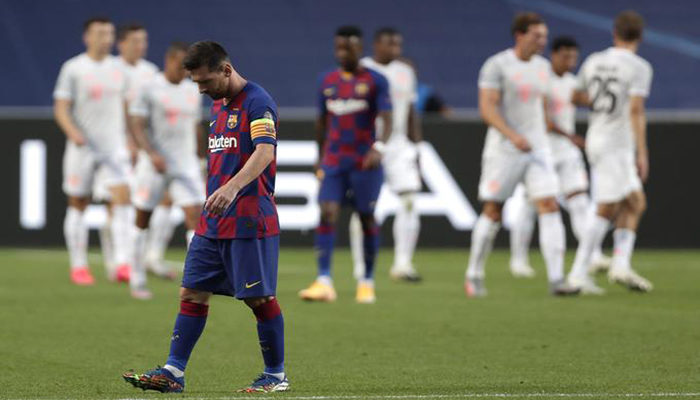 Messi se queda en el Barcelona, pero critica a su directiva