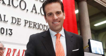 Llaman a declarar a Loret de Mola por montaje en caso Vallarta y Cassez