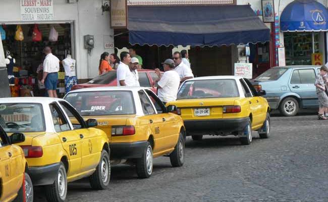 Habrá 'cacería' de taxistas que no respeten las tarifas solidarias