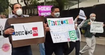 AMLO dice que gobernadores que quieren fideicomisos "defienden la corrupción"