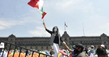 'Échenle más ganas': AMLO a integrantes de FRENA