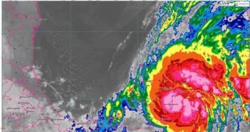 ''Gamma'' se fortalece horas antes de tocar tierra en México
