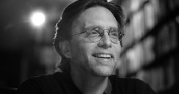 Condenan a Keith Raniere a cadena perpetua en USA