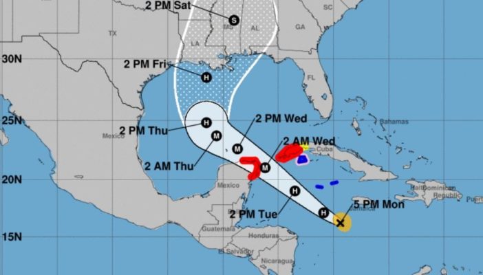 Imponen toque de queda en Quintana Roo por huracán Delta