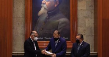 Entrega gobernador de Nayarit tercer informe de gobierno