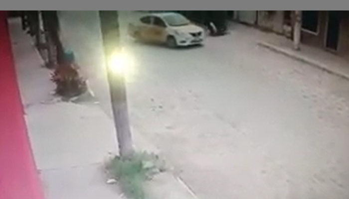 A plena luz del día, asaltan a joven en La Floresta