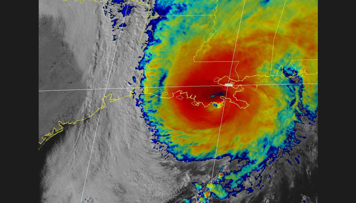 Huracán "Zeta", de categoría 2, toca tierra en Luisiana