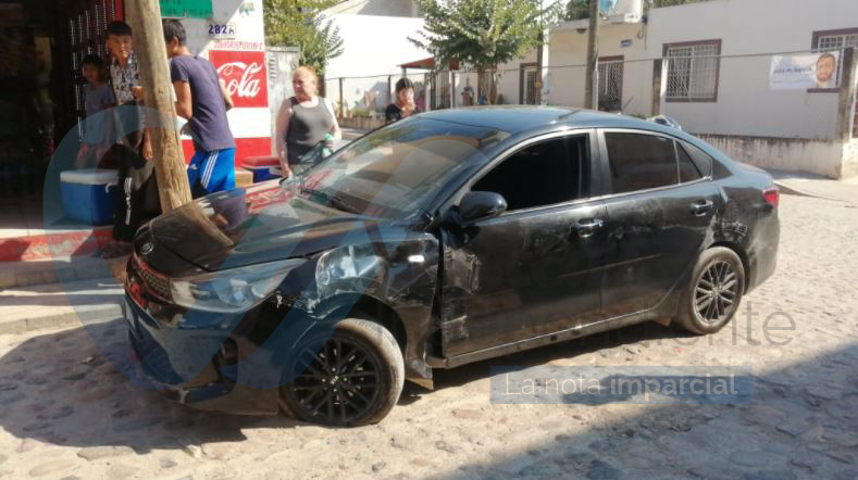 Agreden a policía a pedradas en Ixtapa 2 Agreden a policía a pedradas en Ixtapa