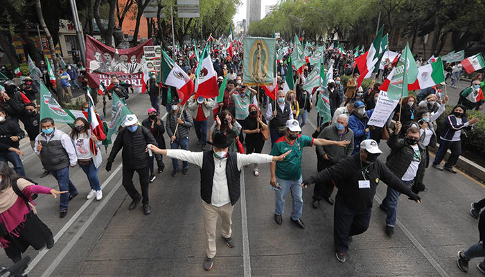 Pide FRENA a la gente que no pague impuestos