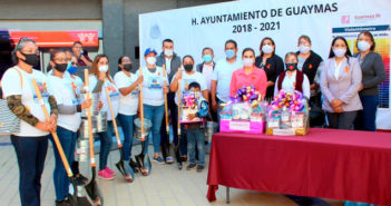 En Guaymas, regalan palas a mujeres para buscar a sus desaparecidos