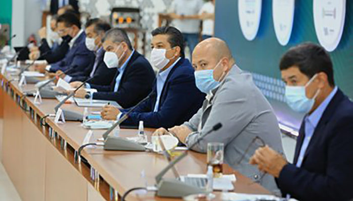 Piden gobernadores de oposición al presidente 'dejar de dividir'