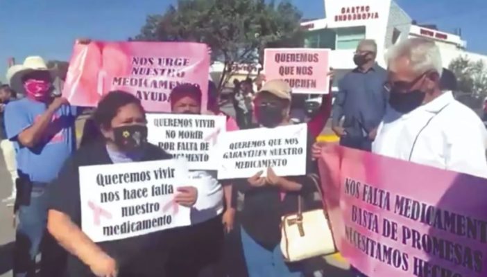 Quejas por falta de medicamentos contra cáncer, 55 veces más altas en esta administración