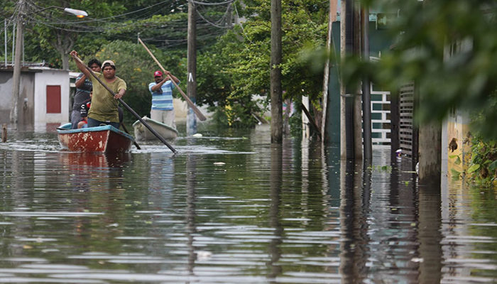 Tabasco sigue bajo el agua; reportan 5 fallecidos