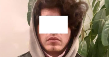 Detienen a hombre por tomarle fotografías desnuda a una mujer