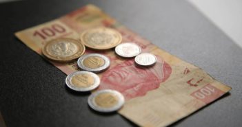 Preparan nuevo aumento al salario mínimo para 2023