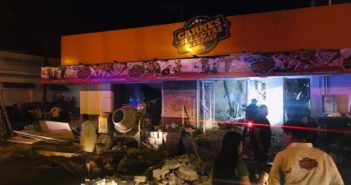 Siete lesionados y un muerto tras derrumbe en edificio de Santiago Ixcuintla