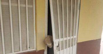 No estarán listas para enero... Protestan por escuelas saqueadas