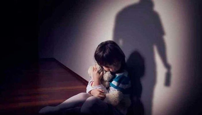 Dan 1,076 años de prisión a un hombre por abuso de menores