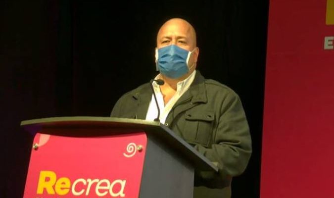 Alfaro deja el 'changarro' y se va de vacaciones