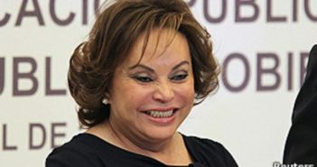 Perdona SAT otros 16 millones en impuestos a Elba Esther Gordillo