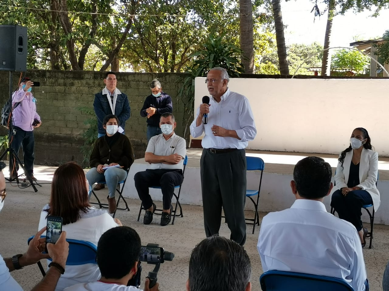 Se compromete Navarro Quintero a voltear a ver 'el otro Bahía de Banderas'