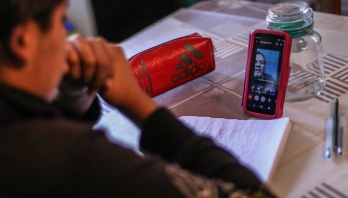 Niega Secretaría de Educación rezago por clases virtuales