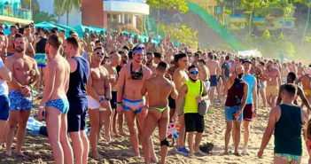 #Vallarta fue tendencia todo el domingo por las 'fiestas covid'