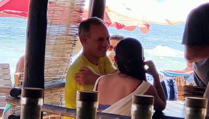 Como no. AMLO justifica a López-Gatell por sus 'vacaciones' en Huatulco