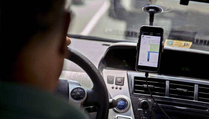 Acusan a Uber de 'engañar' a los nuevos conductores