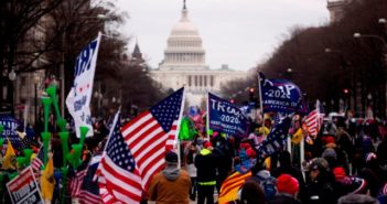 Alcaldesa ordena toque de queda en Washington