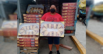 Compra roscas para revenderlas y en redes la critican