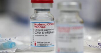 México rechazó la vacuna de Moderna para apostar por otras 2 menos efectivas