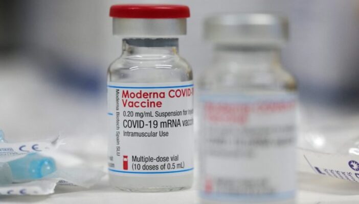 Sin dar a conocer las pruebas de la fase 3, Cofepris aprueba vacuna Sputnik-V