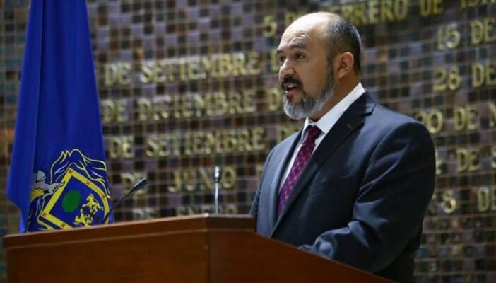 Pide licencia Bruno Blancas al congreso local