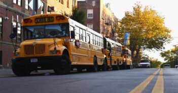 Nueva York regresa a sus estudiantes de secundaria a las aulas