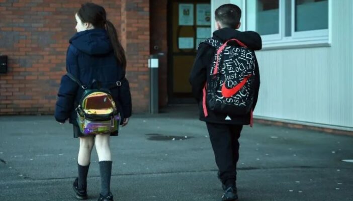 Colegios que reabran serán sancionados, anuncia la SEJ