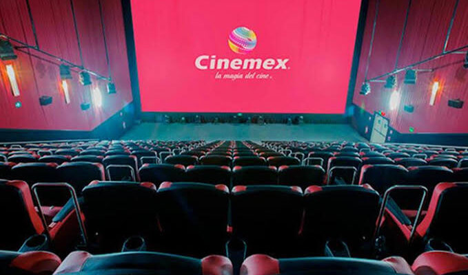 Cierra Cinemex 145 cines y está al borde de la quiebra