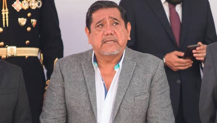 Félix Salgado Macedonio se registra como candidato por Morena