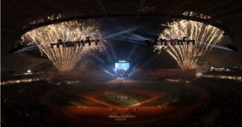 Pese a la pandemia, abarrotan estadio en Mazatlán