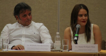 Susana Rodríguez firma como licenciada pero no tiene título