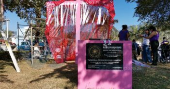 Sentido homenaje a las que ya no están... Se une Vallarta a las marchas feministas