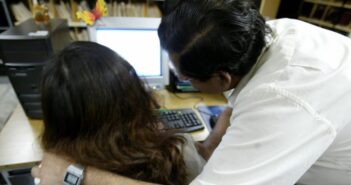 Procesan por hostigamiento sexual a funcionario de Tototlán