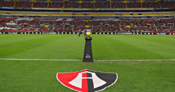 Chivas y Atlas tendrán aficionados en sus estadios