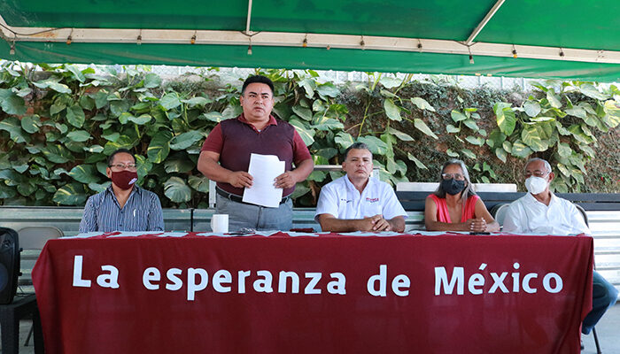 'No nos vamos de Morena, lo vamos a defender', dicen los fundadores