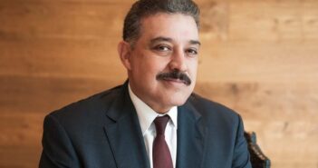 Gana terreno Lomelí en Guadalajara; 2 precandidatos declinan en su favor