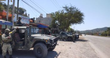 Un elemento herido y tres detenidos tras enfrentamiento en Guayabitos